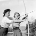 Photo de Conrad Poirier , Camp. Wooden Acres - Archery BAnQ (Archives Nationales du Québec - Domaine publique)